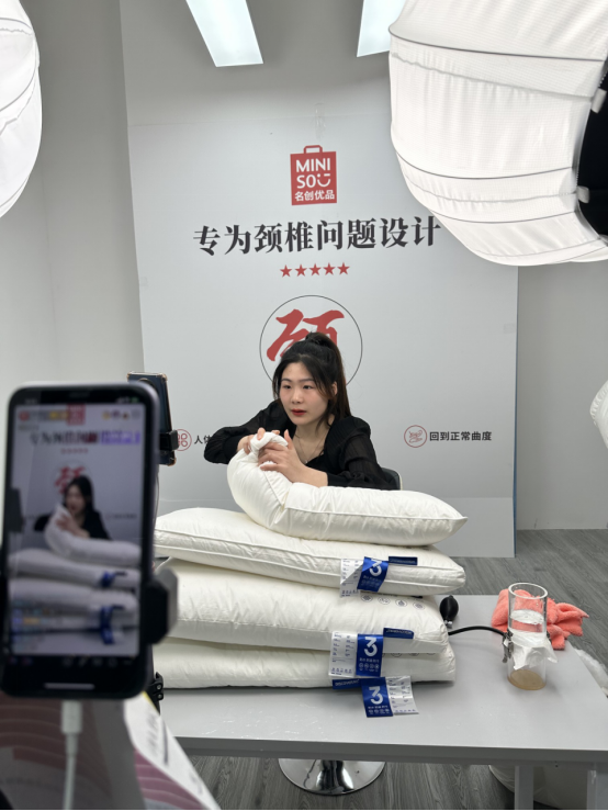 從夫妻店到員工800人，傳統(tǒng)家紡企業(yè)如何在抖音電商乘風破浪893