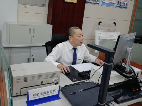 10.26堅守“金融為民”初心,看小人物的大擔當丨中原銀行人在行動系列報道②(1)_134800740_135166303987