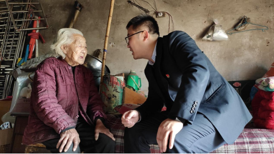 11.2.金融為民暖人心，在平凡中成就不凡丨中原銀行感動中原先進人物系列報道1141