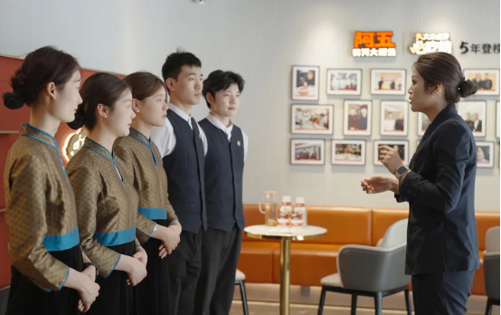 向上生長 她在客戶服務中找到“人生價值”（配圖）1663